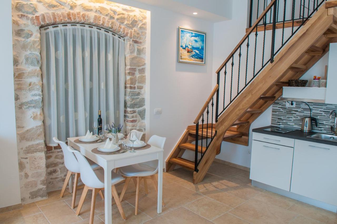 Bazzar Apartments Trogir Buitenkant foto