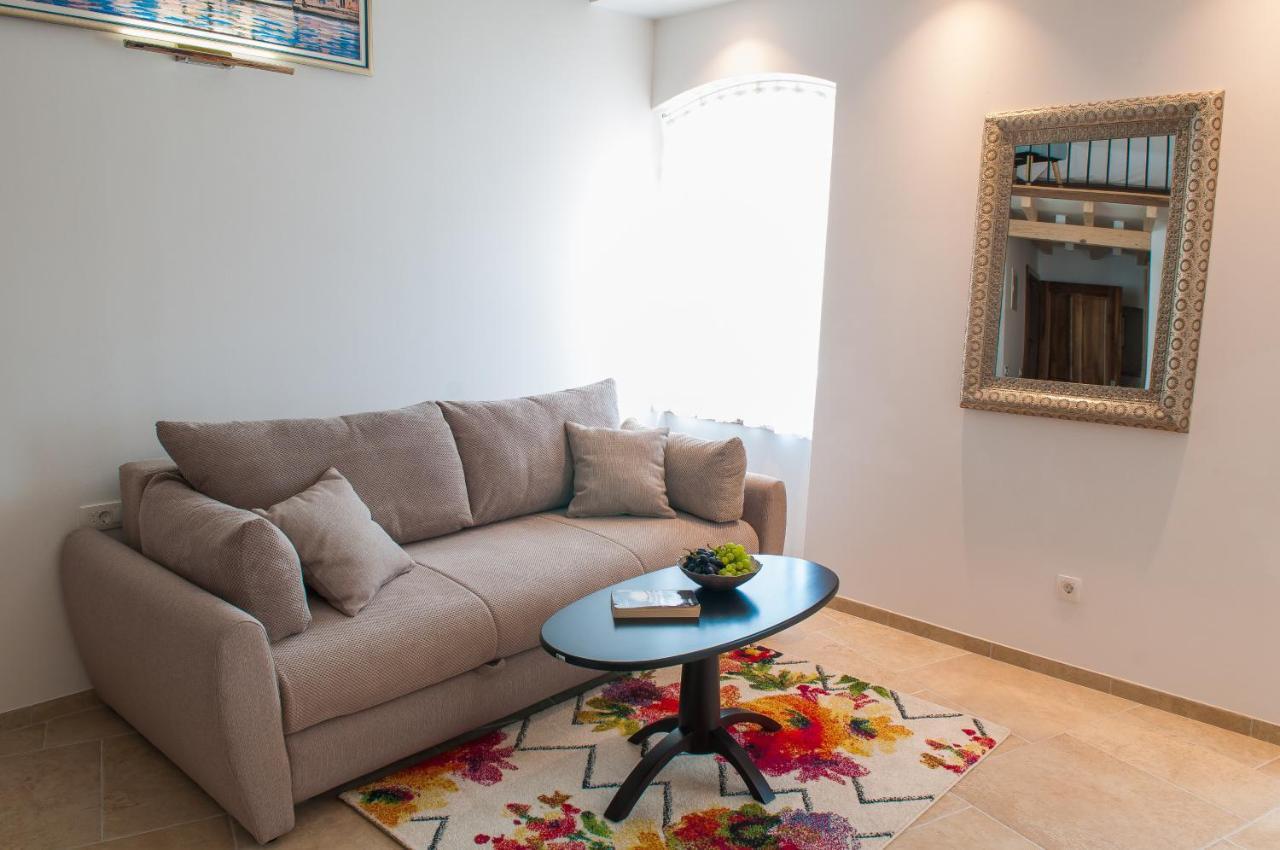 Bazzar Apartments Trogir Buitenkant foto